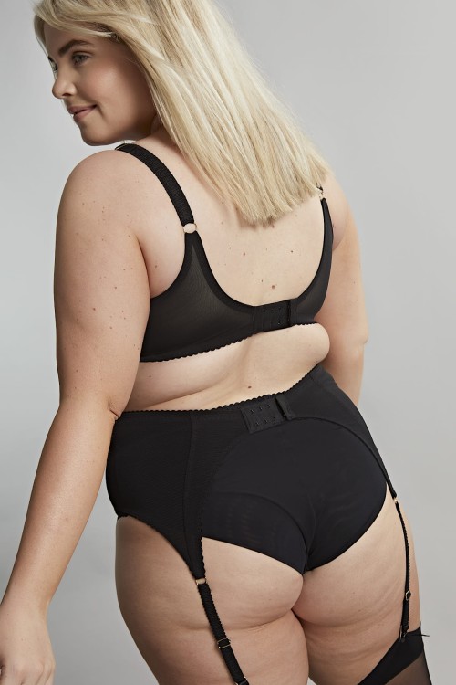 Liberty - Sculptresse - wysokie figi 10844 - czerń