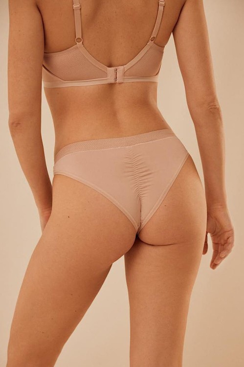 10121 - Ysabel Mora - figi midi - vanilla