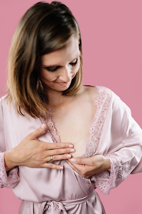 Osłonki silikonowe bez kleju - BRA TAPE